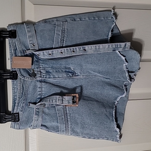 NWT Vestique "Thousands Mile Shorts" Ultra High Waist Belted‎ Cut-Offs Women's M